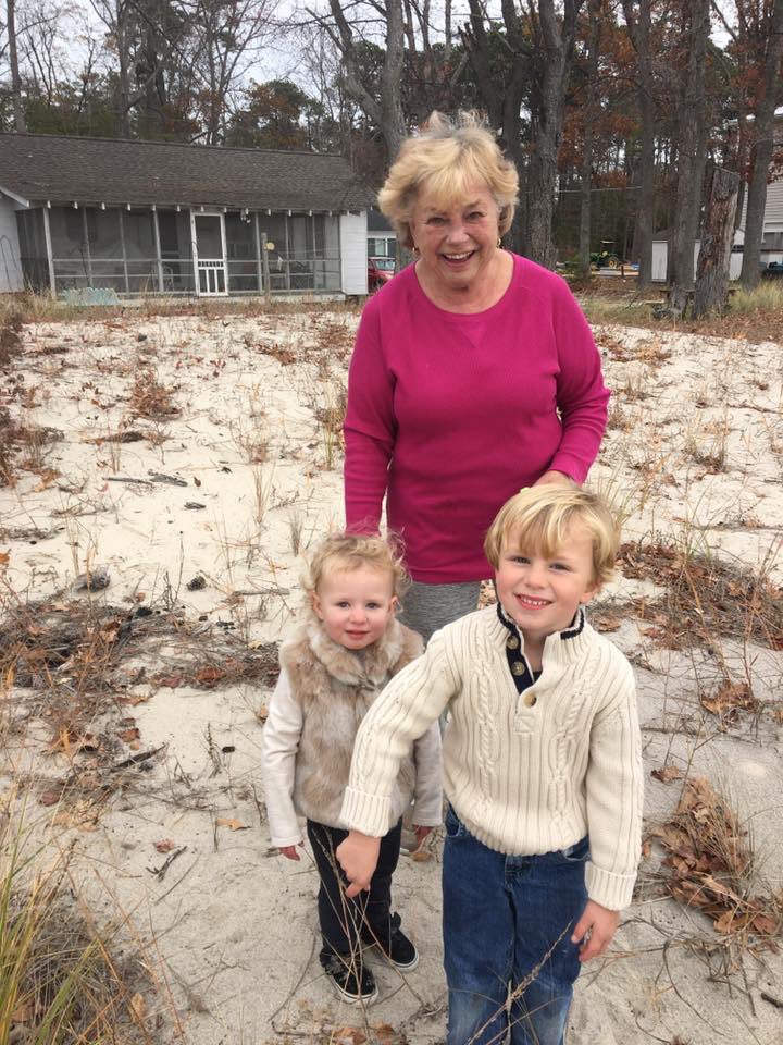 MScottThompson's tweet photo. @drosssports @SauceAndShram @TylerJacobsSTAD Mom said she hopes they have S&amp;S in Heaven. She loved you like another son Dave and was so glad you love The River cottage as much as we do. https://t.co/EPlE2dgJru