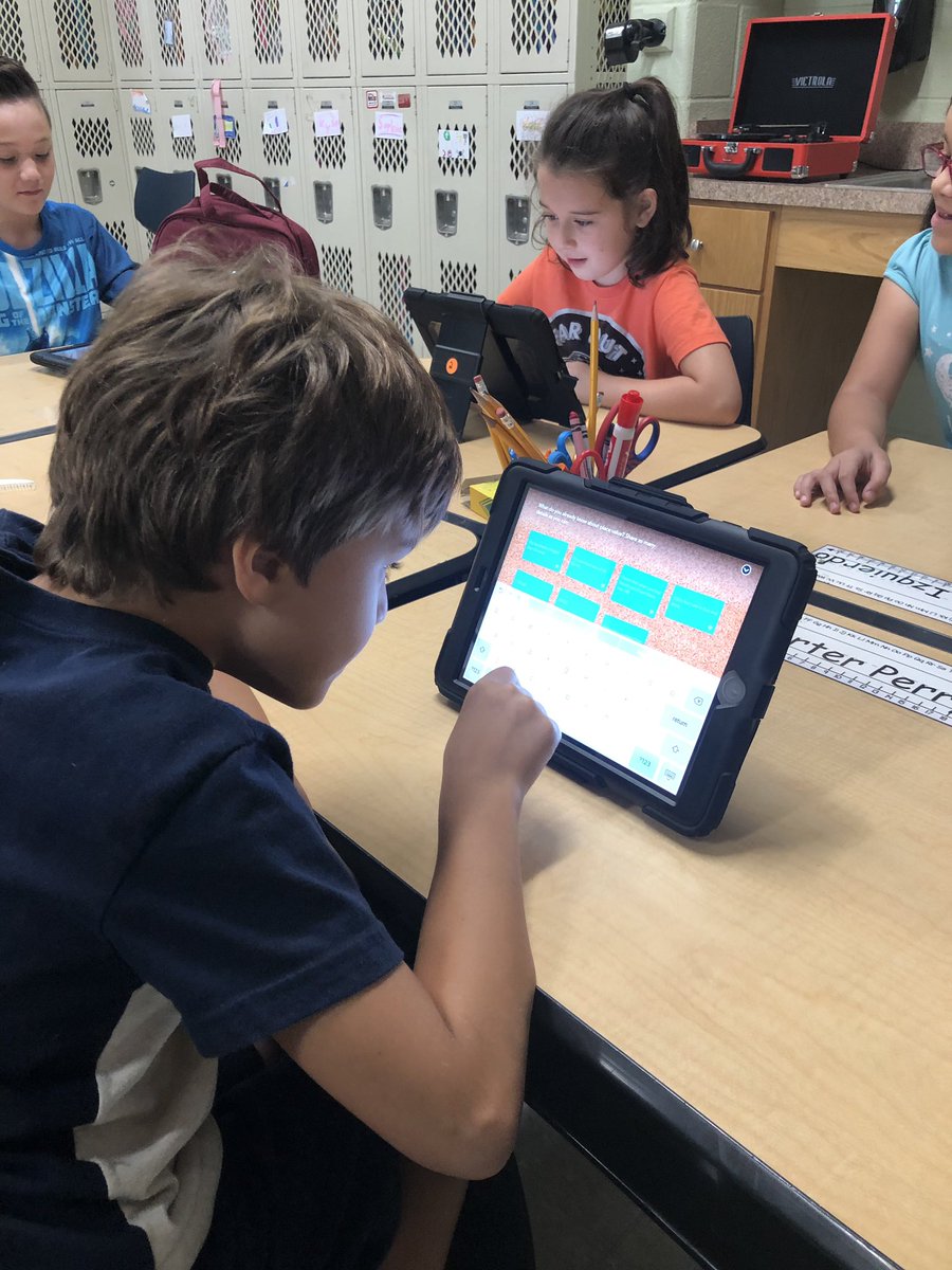 taylor_hummell's tweet photo. I did @nearpod with my 2nd grade class today!! So proud of my kiddos for adapting so easily to the online platform! 👏🏼👏🏼👏🏼 @_ksescardinals #ccsdtn #ksesisthebest https://t.co/0aBJqYLIbY