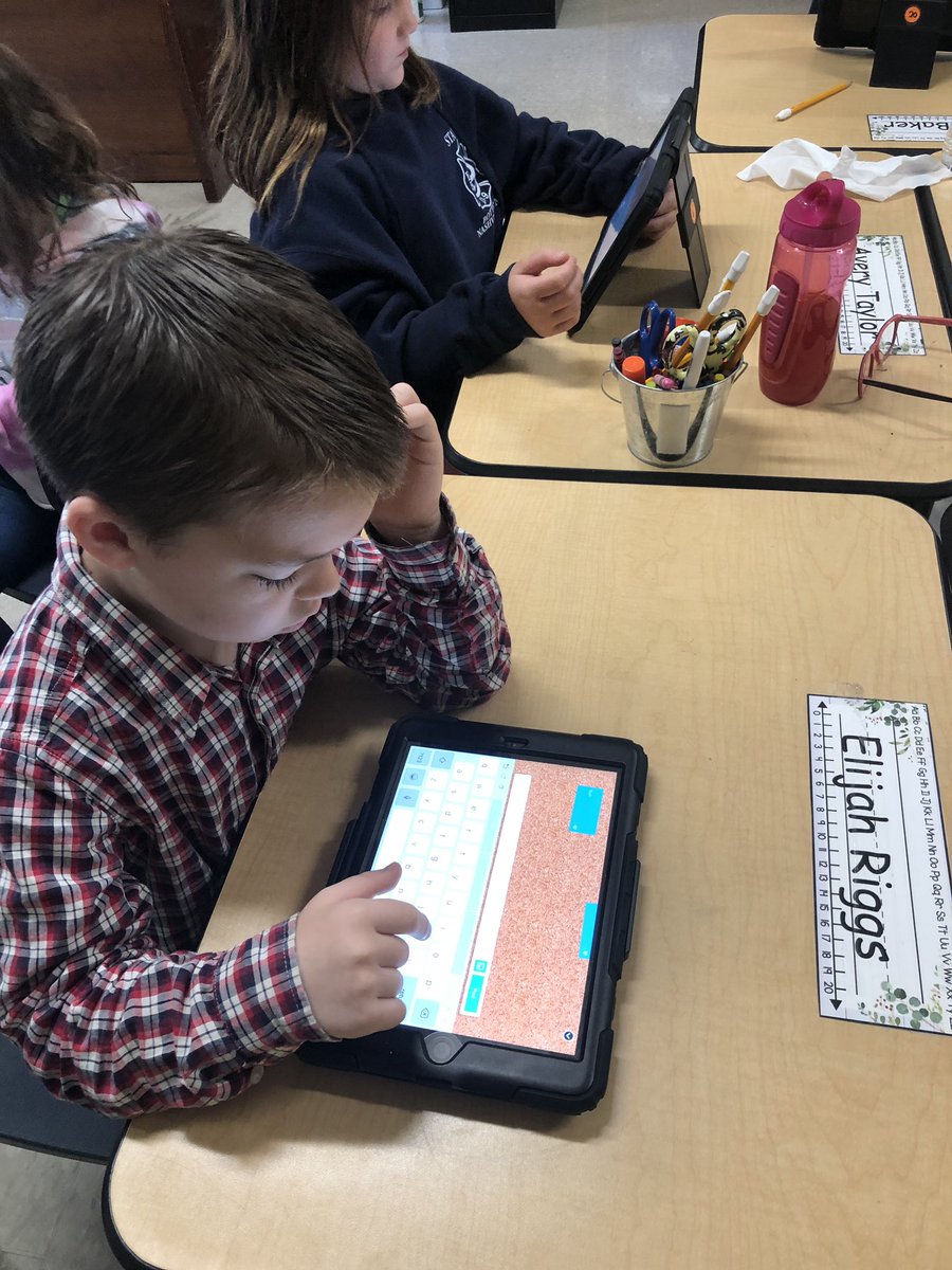 taylor_hummell's tweet photo. I did @nearpod with my 2nd grade class today!! So proud of my kiddos for adapting so easily to the online platform! 👏🏼👏🏼👏🏼 @_ksescardinals #ccsdtn #ksesisthebest https://t.co/0aBJqYLIbY