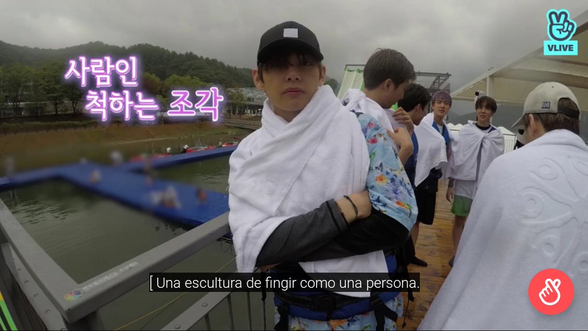 NEVERMIND06CL's tweet photo. Tae...tae...tata @BTS_twt @nolvia20 @Silvionis2 #Taehyung #tata #Tae #V #JumpBts #RUNBTS #lol #jump #runbtsep84 #BANGTAN #NiceMoment #BangtanBoys ๐๐ https://t.co/LezCGbHQwR