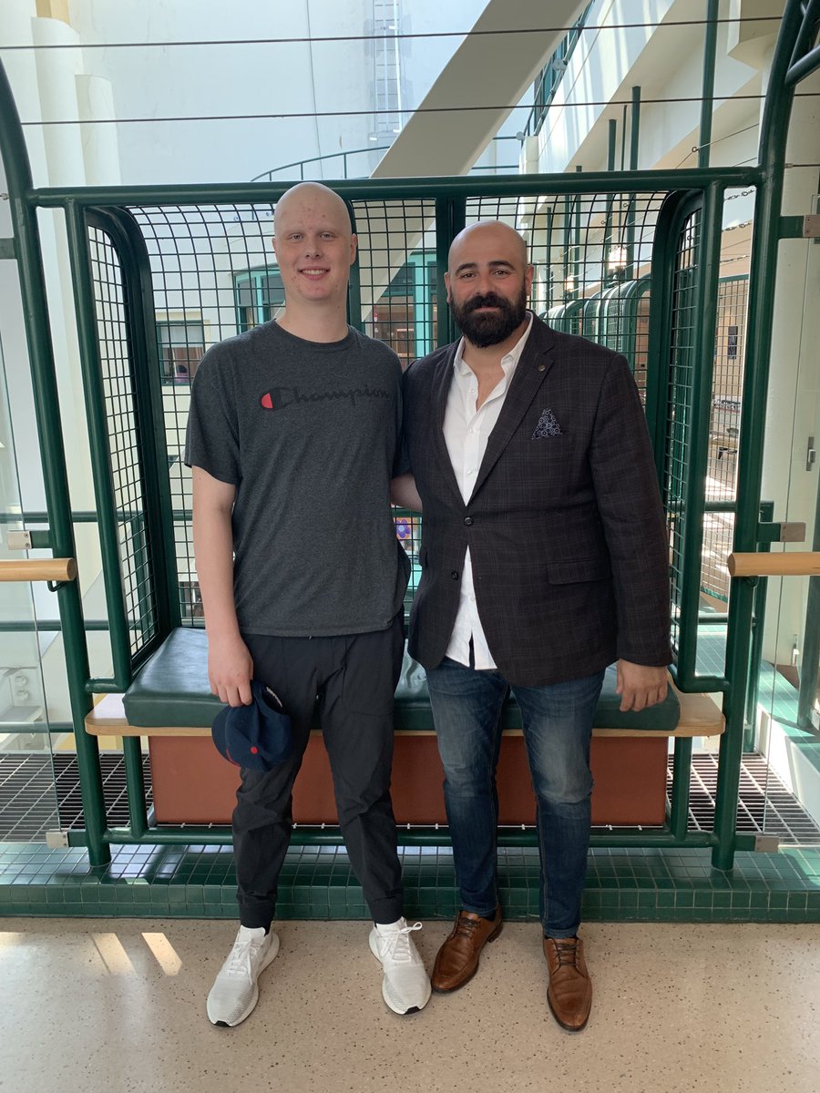 Last day of Chemo for this guy. <a href="/owenbradyy1/">Owen Brady</a> crushed it.  So happy for Owen and his family. What a great day. Ring that bell young man. Next stop <a href="/Oshawa_Generals/">Oshawa Generals</a> @THNKenCampbell <a href="/DarrenDreger/">Darren Dreger</a> <a href="/TSNBobMcKenzie/">Bob McKenzie</a> <a href="/B_vally16/">Brett Valliquette</a> <a href="/ianpulver/">Ian Pulver</a> <a href="/ryanwinterton22/">Ryan Winterton</a> <a href="/DilauroJustin/">Justin Dilauro</a> <a href="/TommyJo22831725/">Thomas Johnston</a>