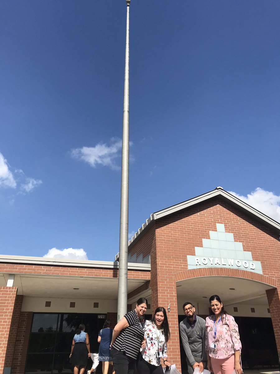 mswigginsclass's tweet photo. Fab 5 @RoyalwoodLions https://t.co/9PXy5JICvm