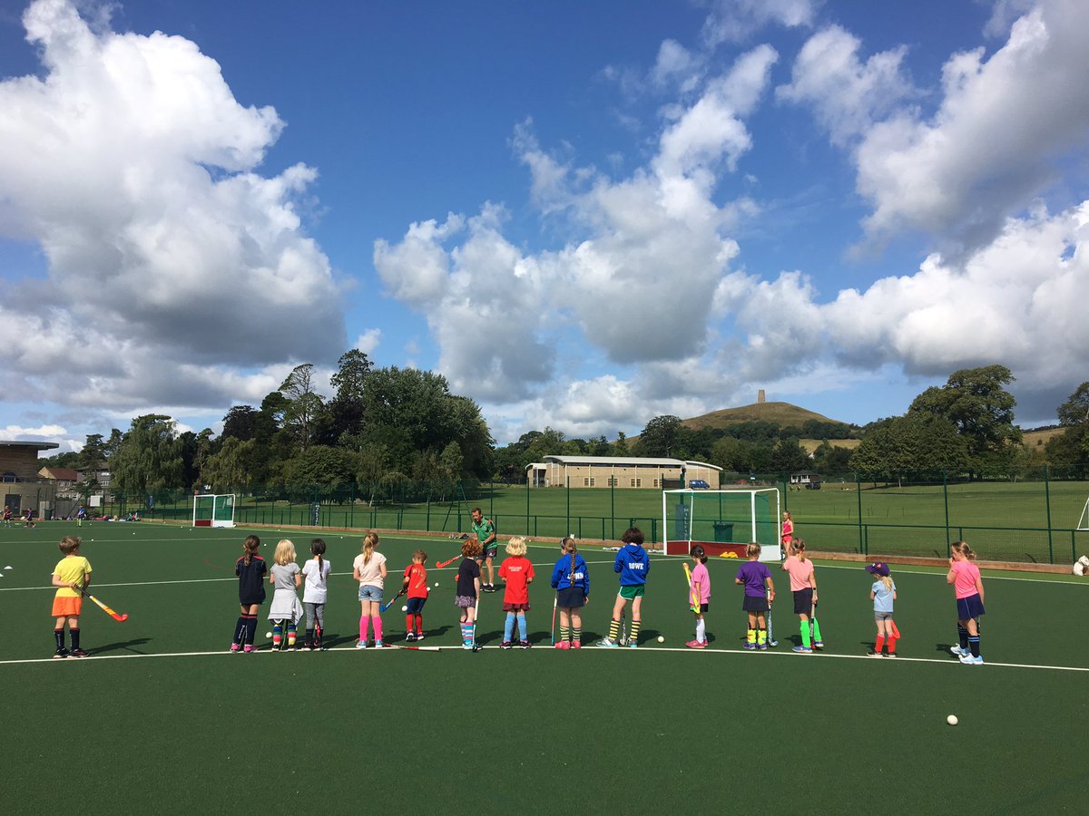 MPS_Sport's tweet photo. Day 2 of our junior hockey camp is over after being blessed under beautiful blue skies! Tomorrow be prepared for ☔️ rain! Spare clothes and rain jackets at the ready! #learning #hockeyskills #amazinggrounds @MillfieldEnts https://t.co/BVH71ifqFy