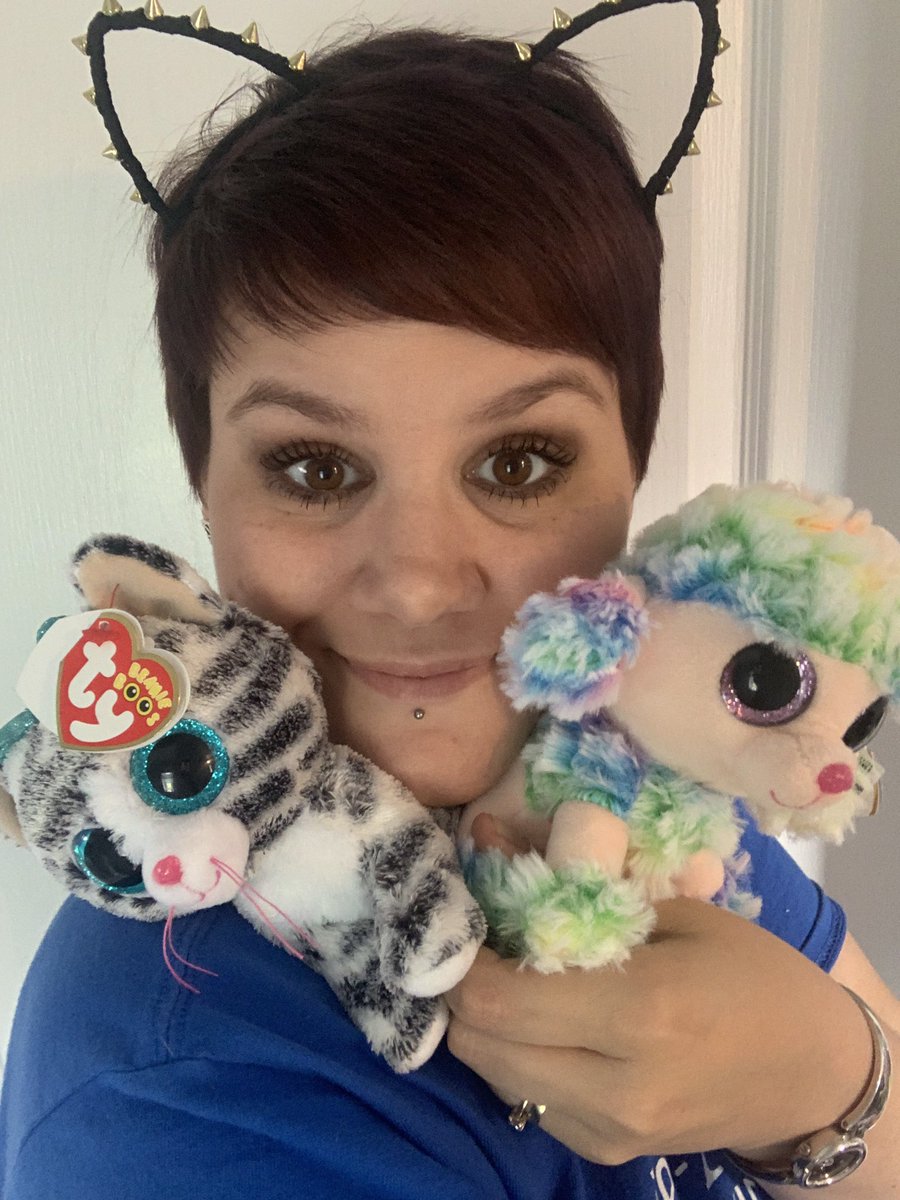 NikkiFundraiser's tweet photo. Exciting meeting with @claires Head Office in #Birmingham today! Such a fun place to visit! Keep an eye out for what the team are getting up to for @MakeAWishUK in the next few weeks! https://t.co/80dqPIfqKV