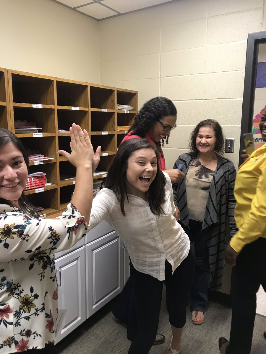 mswigginsclass's tweet photo. Fab 5 @RoyalwoodLions https://t.co/moNgV5EBUv