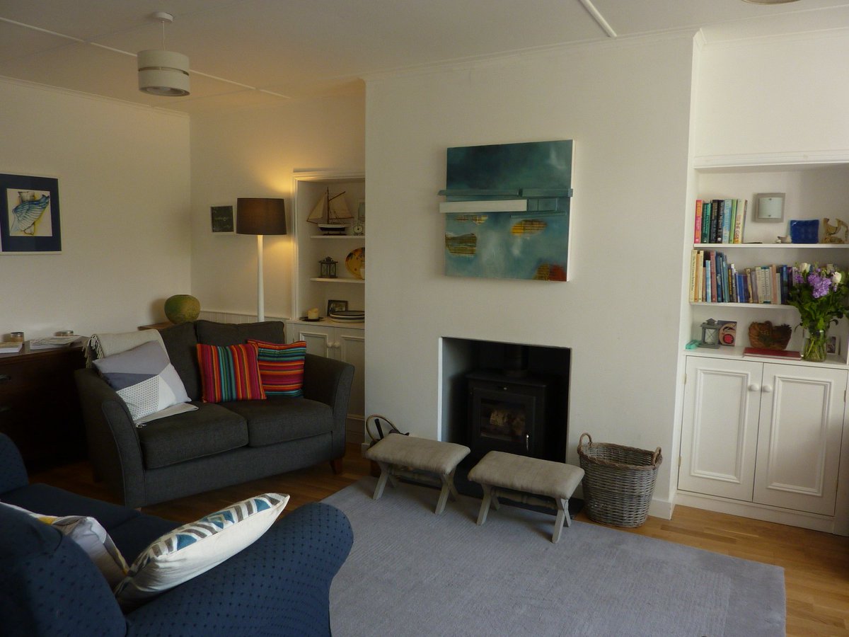 Cornish Cottages tweet media