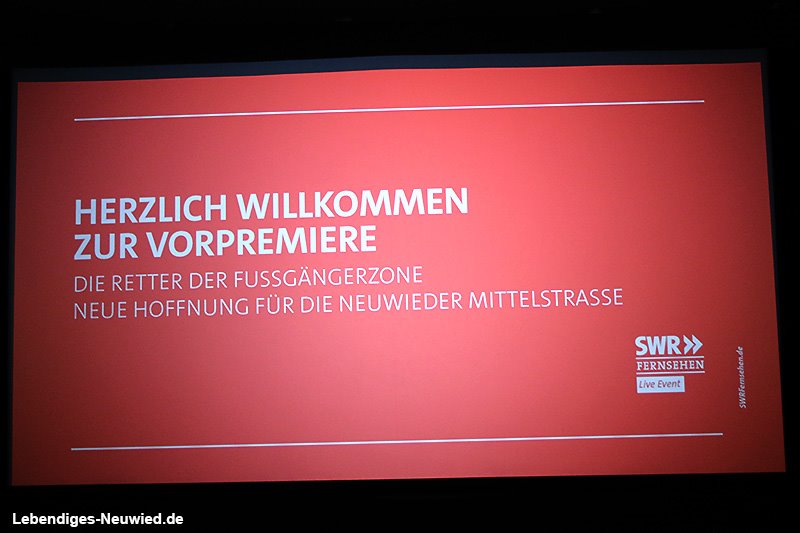 LNeuwied's tweet photo. Bericht über die #Vorpremiere #Film #Neuwied #Innenstadt #Mittelstraße https://t.co/GqxLHQjuHA https://t.co/A7jbInefKl