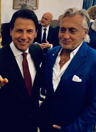 fdematthaeis's tweet photo. With prime minister from Italy Conte..!! Very humble and powerful human bein. https://t.co/WdAGcfxzWr