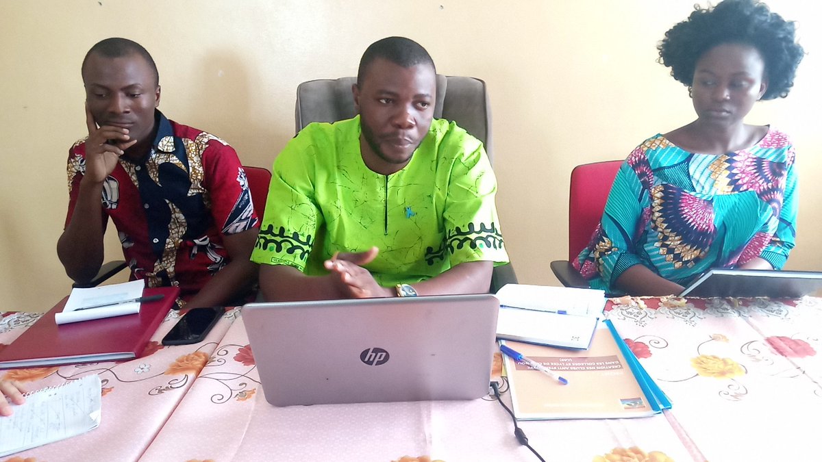 maison_msb's tweet photo. Rencontre d'échange ce Mardi 13 Août 2019, avec la délégation de l'IAK venu de l'Allemagne au siège de l'association Hirondelle Bénin. Elle s'inscrivait essentiellement dans le cadre d'un état des lieux de la situation des personnes LGBTQI au Bénin. https://t.co/ntSbxjFaic