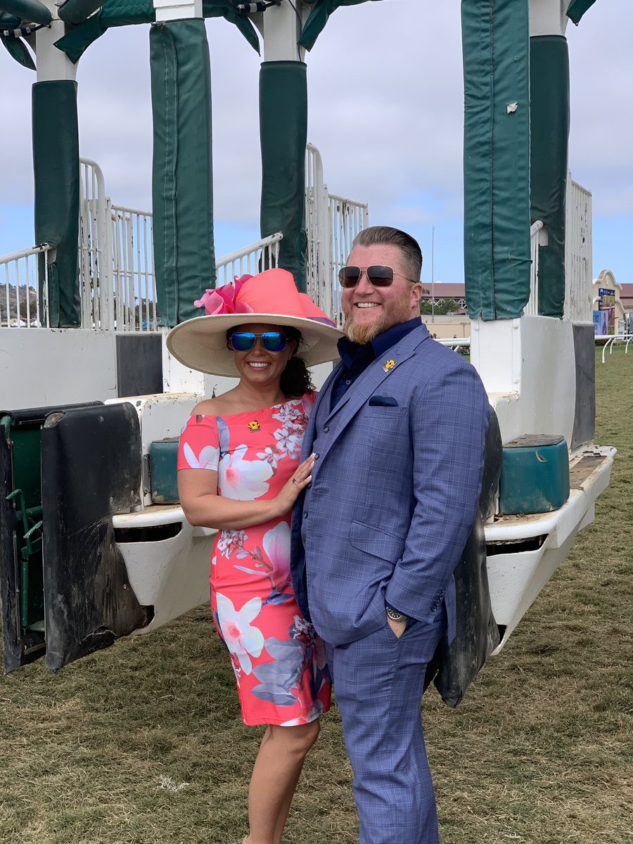 camhatsNYC's tweet photo. Heading to @delmarracing #PacificClassic Thursday, it was nice to receive this from Amy Singleton of @westpointtbreds ! Lovely! Perfectly #DelMarstyle #sexyelegance !
#gethat will Christine is at our @laubergedelmar pop-up Thursday afternoon, Friday & Pacific Classic morning! https://t.co/0DGXypi77f