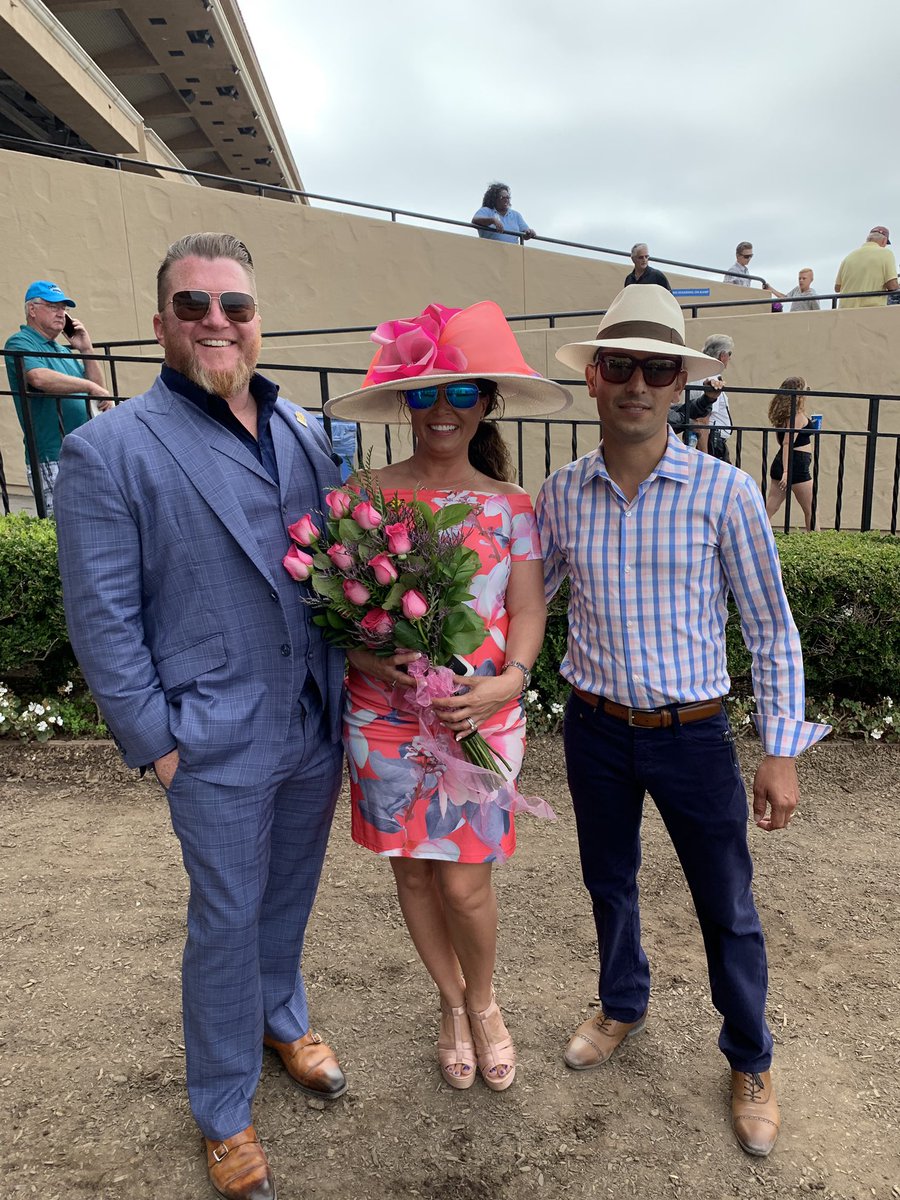 camhatsNYC's tweet photo. Heading to @delmarracing #PacificClassic Thursday, it was nice to receive this from Amy Singleton of @westpointtbreds ! Lovely! Perfectly #DelMarstyle #sexyelegance !
#gethat will Christine is at our @laubergedelmar pop-up Thursday afternoon, Friday & Pacific Classic morning! https://t.co/0DGXypi77f