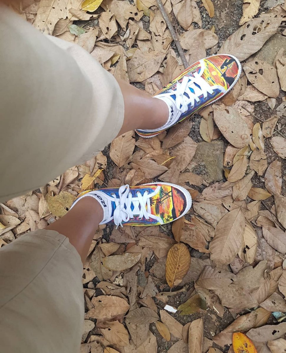 iHeind's tweet photo. @escoaloplop Wah warnanya cocok sama sepatu vans handmade painting cici aku. :D https://t.co/AALoF4xn5H