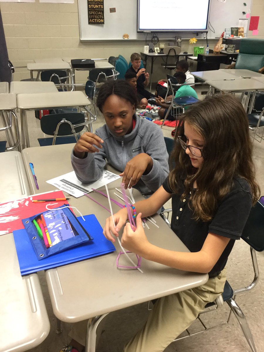 DixonMms's tweet photo. 6th grade architects constructing pipe cleaner towers during STEAM time @MunfordMiddleAL @TCBOE https://t.co/0jq7rvkP93