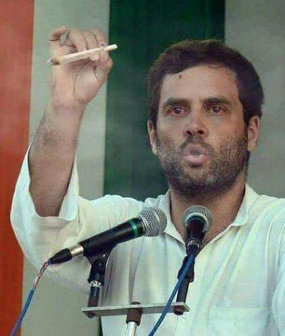 rjabhishek's tweet photo. Kya Phook rahe ho bhai #RahulChallengesModi 

Kyu ?? https://t.co/miVwJVay24