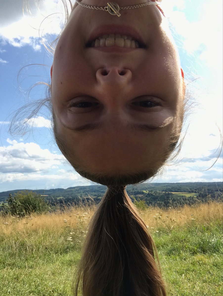 Whiffenpuff's tweet photo. Went for doggo walk 🤦🏼‍♀️ and she wonders why middle children and left handed people get a hard time 😆 #NDW #denbiesHillside https://t.co/LP239G9Cv0
