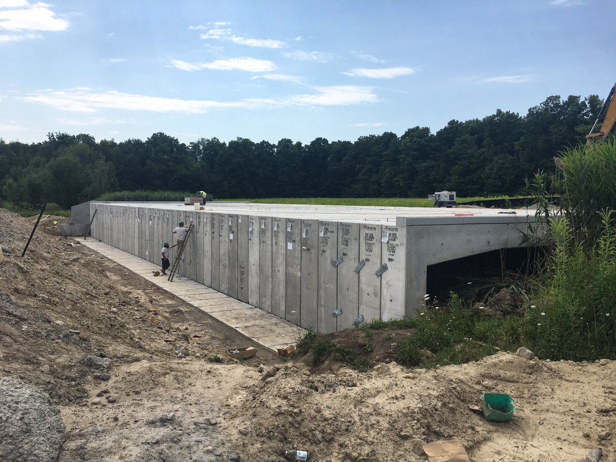Spanning over 16m, this #precast culvert is the biggest span we’ve ever produced – installed on Enterprise Gateway in #Pickering. Visit bit.ly/2Xudo1P to learn why our #concrete products are the perfect solution to your #construction project needs.