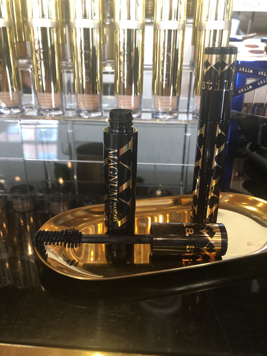 tobeautyreviews's tweet photo. Having a blast checking out new launches at #ACIfall19 with @OverCat_PR! https://t.co/4aDz5X0FY7