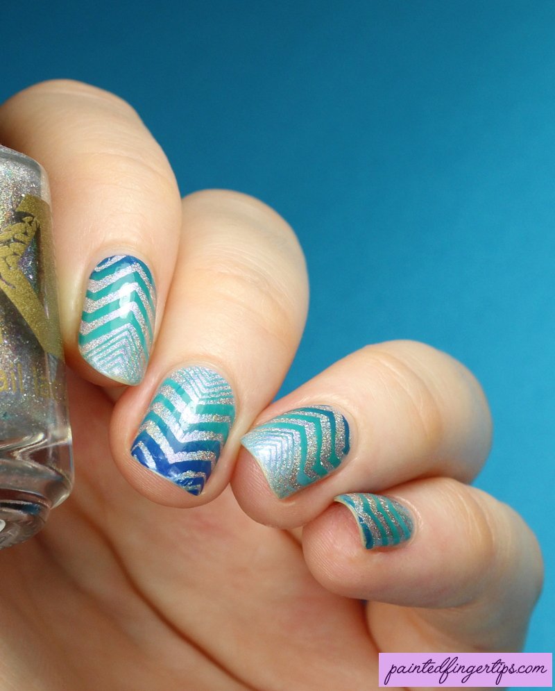 It's Digital Dozen week! This week's theme is patterns and I'm starting it off with some stamped zigzags. All the details are at paintedfingertips.com/2019/08/zigzag… #nails #nailstamping
