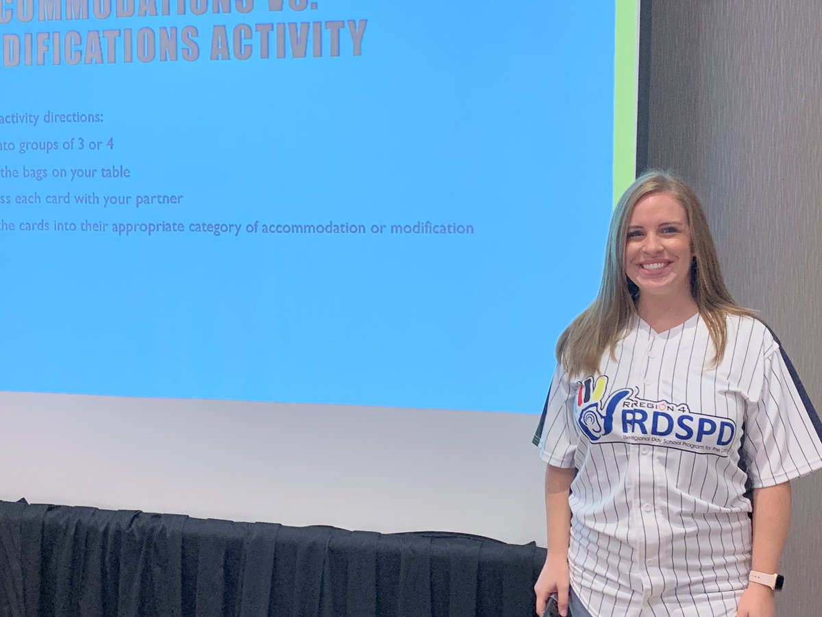 R4SpecialEd's tweet photo. Breakout sessions are in full effect w/ Regional Day School Program for the Deaf leads @JenniferLouzon and Dr Bailey Gates teaching best practices to facilitate #deaf and #harding student success! #R4RDSPD #TeamingForSuccess https://t.co/QoFkbSfYQU