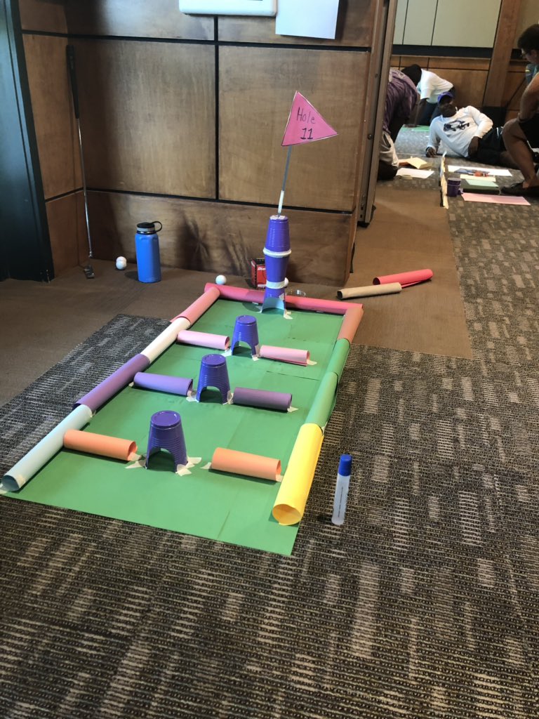 DubardSerino's tweet photo. @rvhs @richlandtwo @DrFoxworth #PremierBlazerWay #NextLevelCollaboration #PuttPutt https://t.co/ps2cbYvW6P