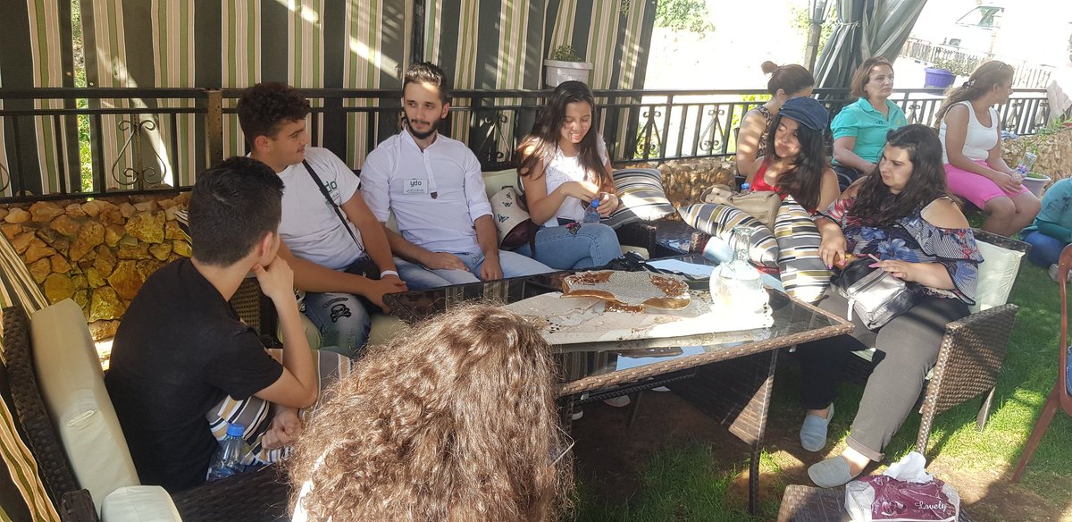 "Strengthening our identity is one way or reinforcing people's confidence and sense of citizenship and well-being."David Blunkett
#activecitizenship #YouthDay2019 #youth #chouf