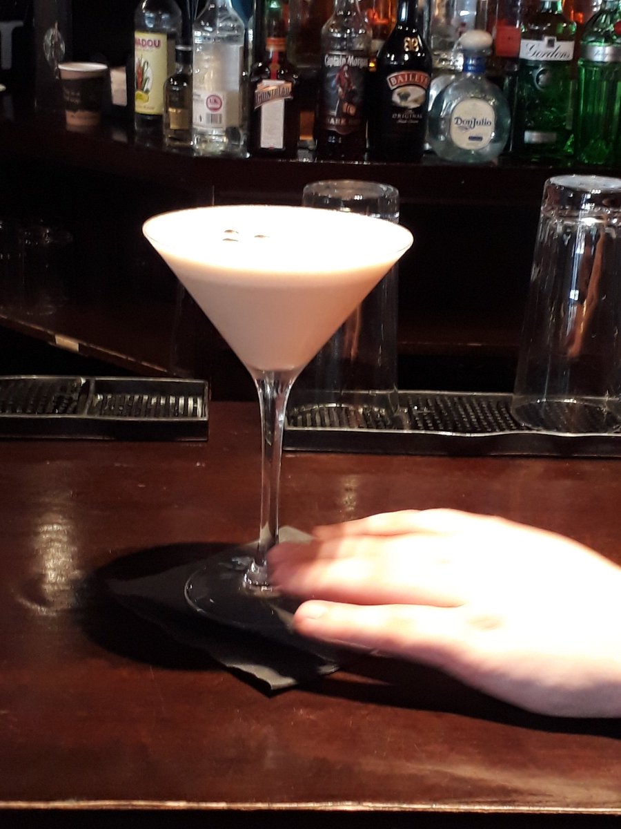 Springboard_SW's tweet photo. @Springboard_Uk cocktail masterclass #DiageoLearningForLife #thebristolhotel https://t.co/m9RKzX9NNL