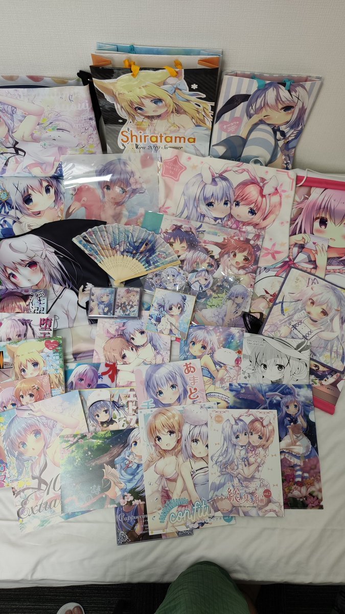 465808342's tweet photo. 夏comic96終わりだ。お疲れ様です。戰火為誰而燃，吾辈为何而战？i fight for chino！ #夏コミ https://t.co/wdmVTL2DxV