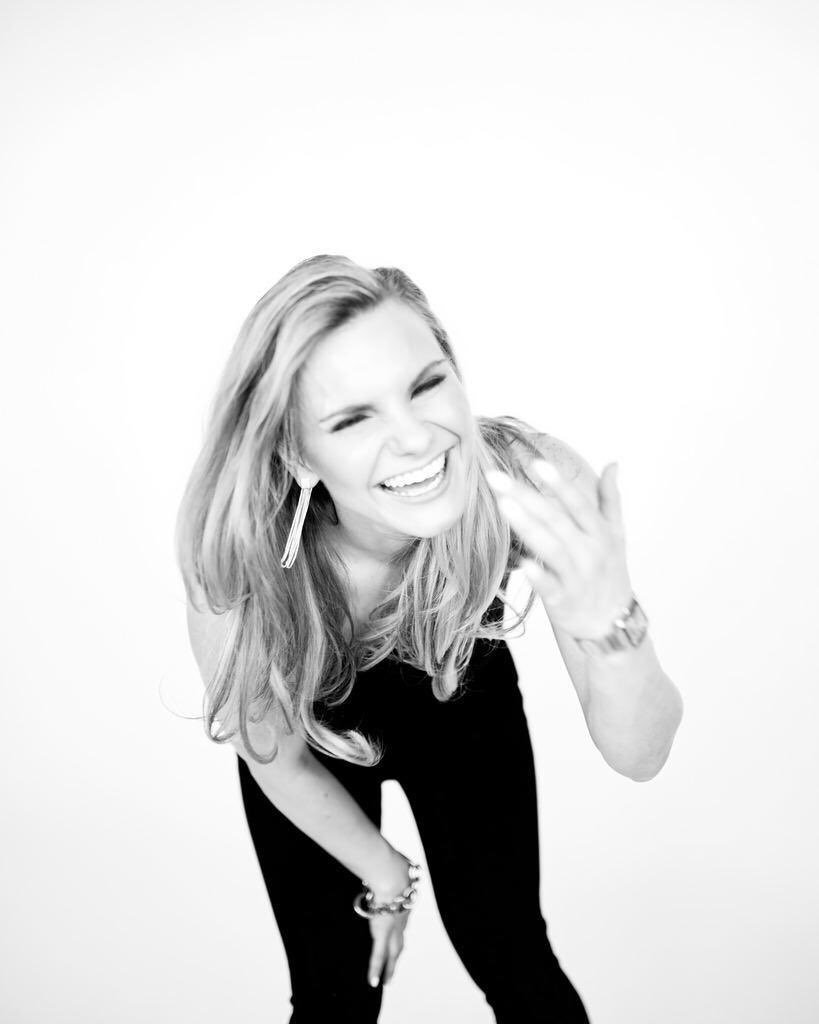 MicheleRomanow's tweet photo. Tell a great story! Humour and creativity are totally underestimated. During @cbcdragon pitches I’m looking to connect with the founder, that’s why it’s so important to be authentic and tell your story. I’m all about bringing the fun, so if your story is funny, bring it! #michtip https://t.co/47ZwIhxZkM
