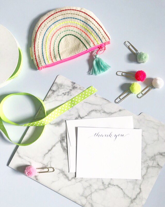 Have you been hosted by generous friends at the cottage this summer? Extend your gratitude with a personalized thank you card via snail mail! 💌📬 A little thanks goes a long way. (And guarantees an invite back next summer.😉)

#thankyoucards #snailmail #gratitude #etiquette