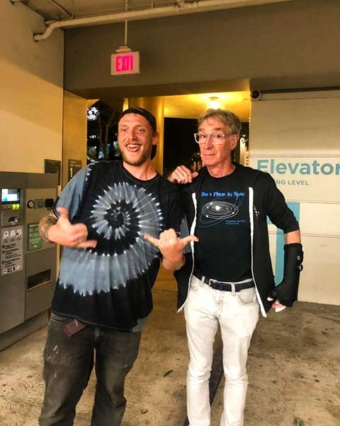 HexAngel3's tweet photo. I met Bill Nye last night https://t.co/GC8vFoHS9c