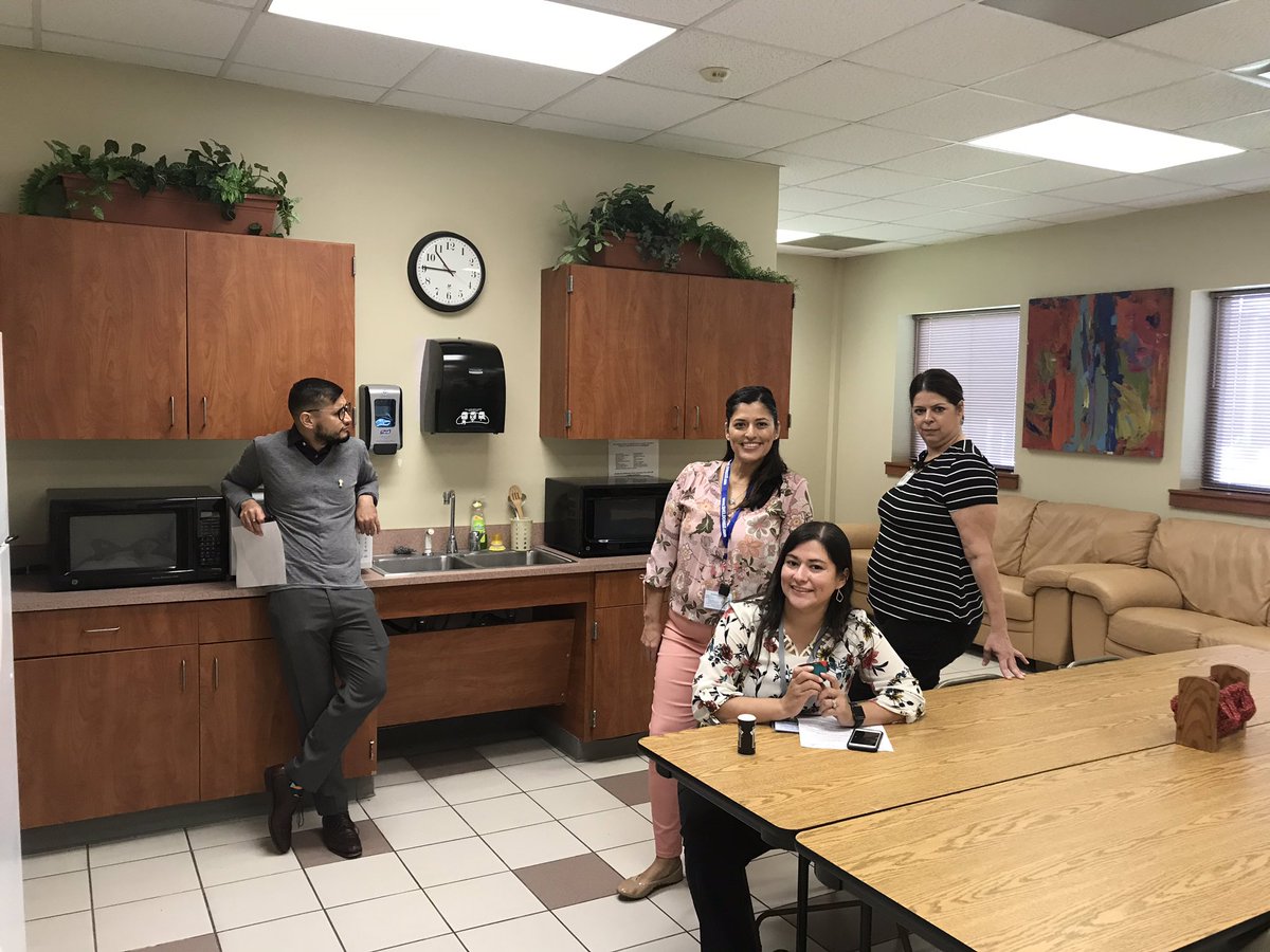 mswigginsclass's tweet photo. Fab 5 @RoyalwoodLions https://t.co/ZBWOn7ljXQ