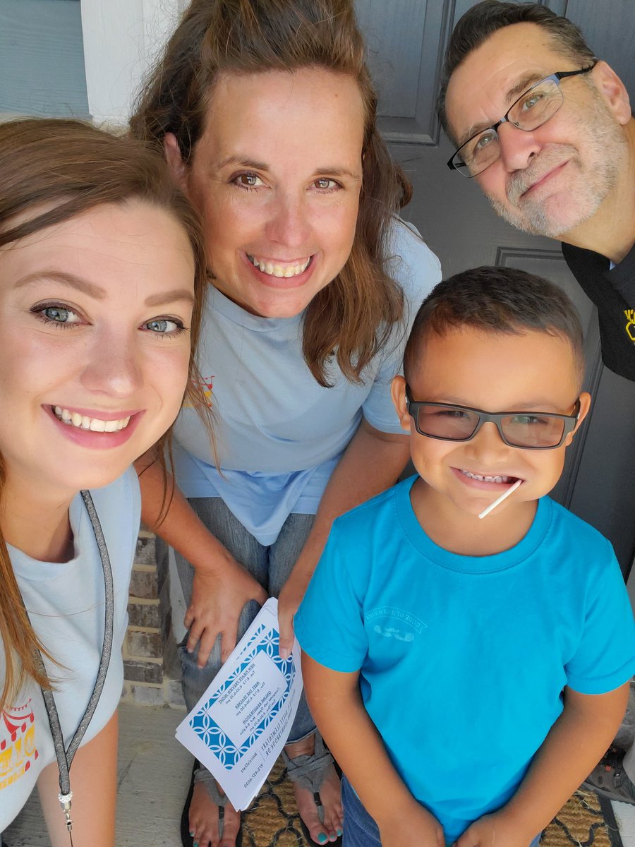 Donabesherse's tweet photo. So excited for a new school year!  #redteam @CISDDietz https://t.co/hhAvfjJH79