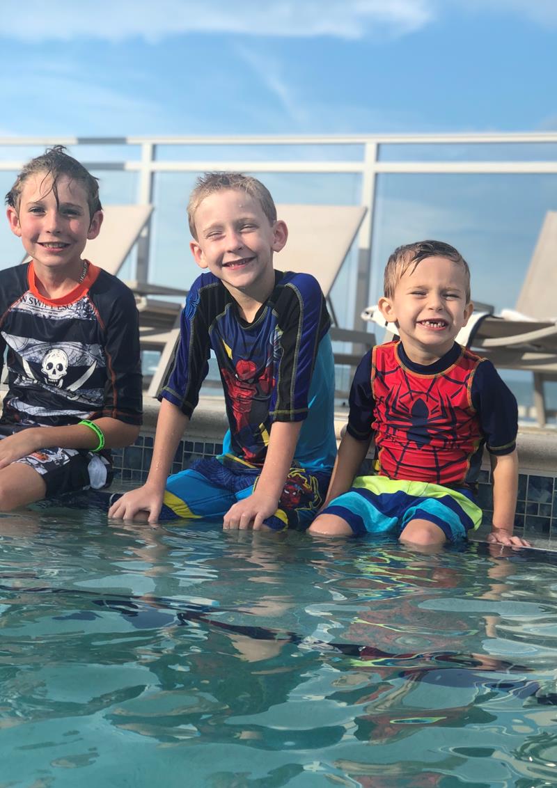 melissaa003's tweet photo. My friend Jillian is a finalist in Hard Rock Daytona Beach's Photo Contest - Help rally votes: https://t.co/OZhRHNXUVa https://t.co/8a7DkNFM6G