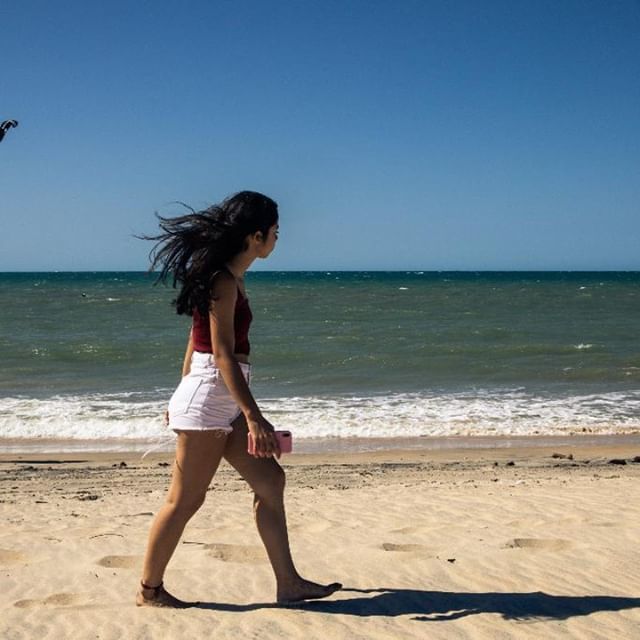 antonioams's tweet photo. Fotografando a minha linda filha @gisouza_h na praia do Cumbuco em Fortaleza, Ceará⠀
.⠀
.⠀
.⠀
.⠀
.⠀
.⠀
.⠀
. ⠀
#beach #praia #fortaleza #vacation #familytrip #viagememfamilia #boat #barco #ig_brasil #igers_brasil #ig_ceara #igers_ceara #topmodel https://t.co/nlinEtWeSH https://t.co/3CBuITpw8n