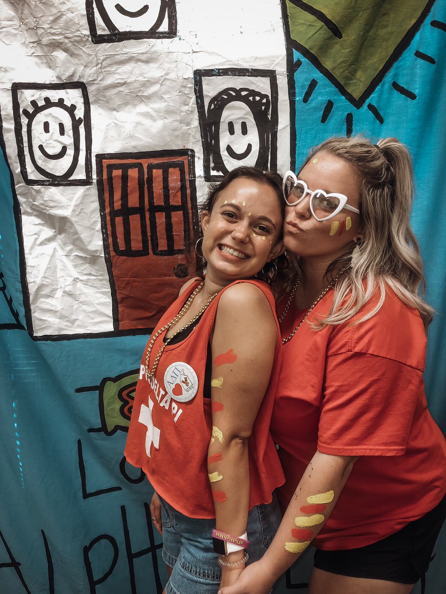 annabellepaige4's tweet photo. adpi ♡s rmhc 🤩🤩 https://t.co/OhzsGj9UnC