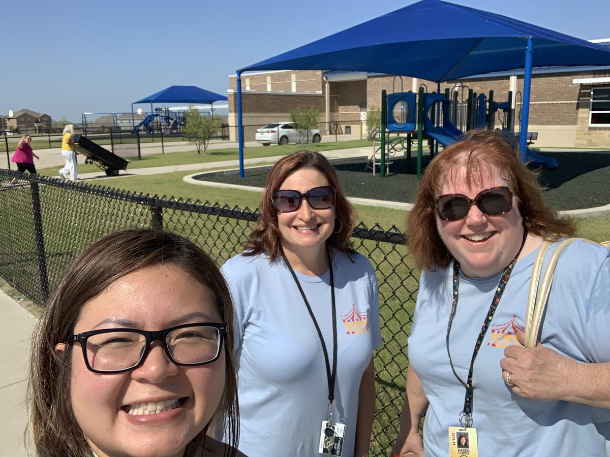 M_Inurrigarro's tweet photo. @CISDDietz #GreenHouse https://t.co/tYeo4ev61J
