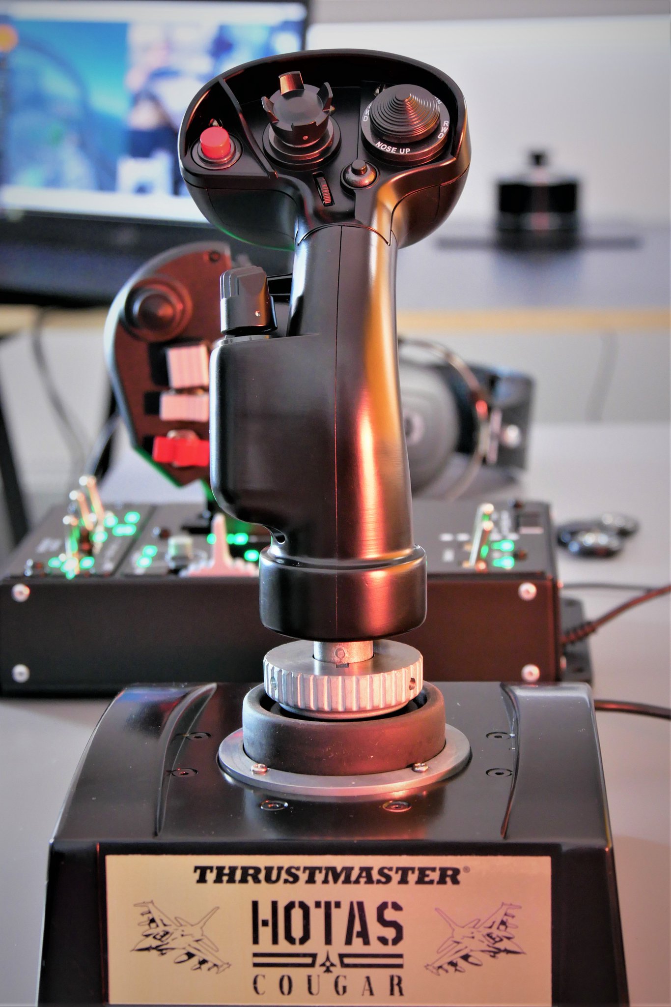Thrustmas-TER Hotas Warthog F/A-18C Cougar 360度回転