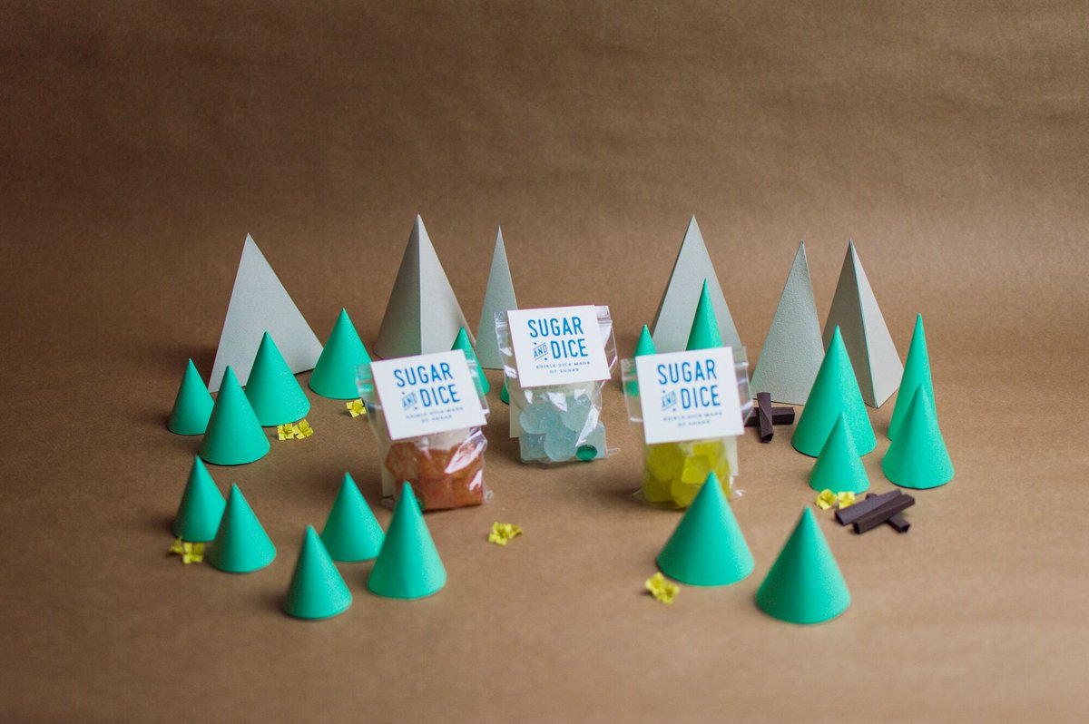 Daiyame's tweet photo. Quick #SugarAndDice Give-Away,
to empty out the vault of edible #dice &amp; ship them off with the next custom orders.
🎲✨🍭🎁📮

5 Sets of polyhedral Dice.5⃣❌7⃣
Shipping worldwide.🗺
Retweet to enter.🔁
(No need to follow!) 💞

Ends: Sat.17th Aug. 7pm CET.  ⌛
 #DnD #PenAndPaper https://t.co/R5OYs0virT