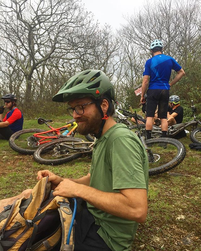 SHUTTLE this Saturday!! We have some spots left and the weather is looking primo!! Whose gonna snag the the last seats?!
#shuttle #mtb #loveva #jmu #harrisonburgva #gwnf #reddishknob #shuttlerun #sofun ift.tt/301U7pY