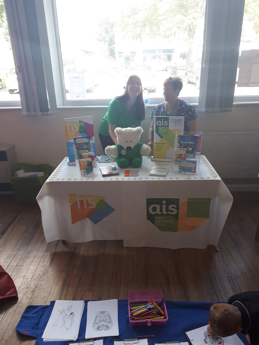 Fantastic time at the community fun day!
Hundreds of products given donated by #broughton co op, many local businesses who all kindly donated their time and services for free! 
The atmosphere was electric!
#itswhatwedo <a href="/NorthLincsFIS/">NL Family</a> <a href="/makers_mess/">Mess Makers</a>