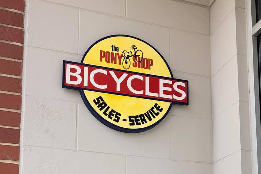 JingleCross's tweet photo. We are proud to have the @PonyShop in Chicago return as a sponsor for Jingle Cross 2019. Since 1969, the Pony Shop has been committed to crafting cycling enjoyment. https://t.co/Vb83w2C2AT https://t.co/zeGxYB8bok