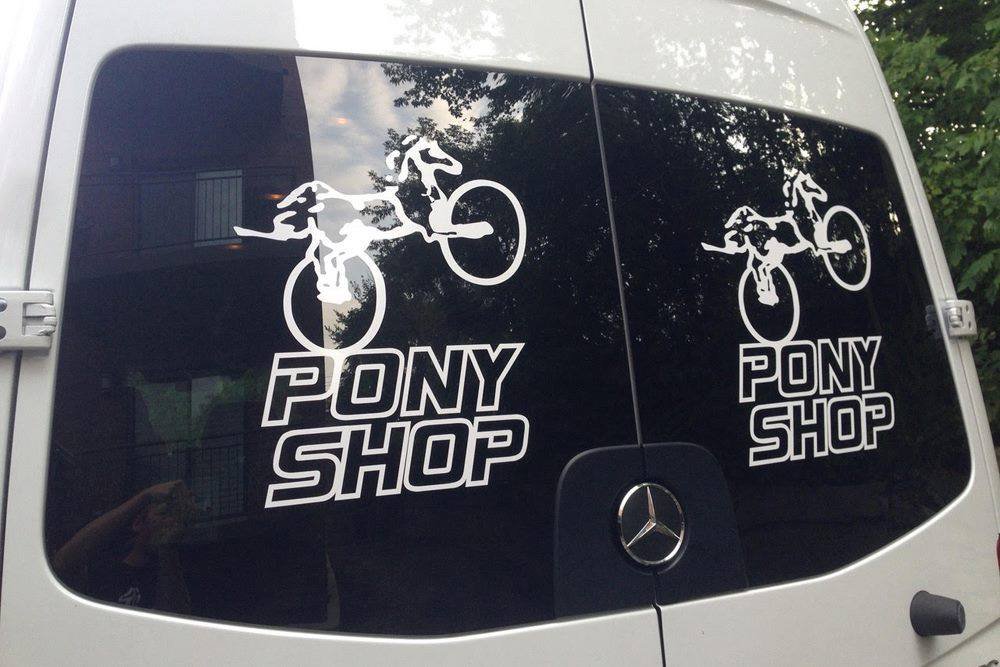 JingleCross's tweet photo. We are proud to have the @PonyShop in Chicago return as a sponsor for Jingle Cross 2019. Since 1969, the Pony Shop has been committed to crafting cycling enjoyment. https://t.co/Vb83w2C2AT https://t.co/zeGxYB8bok