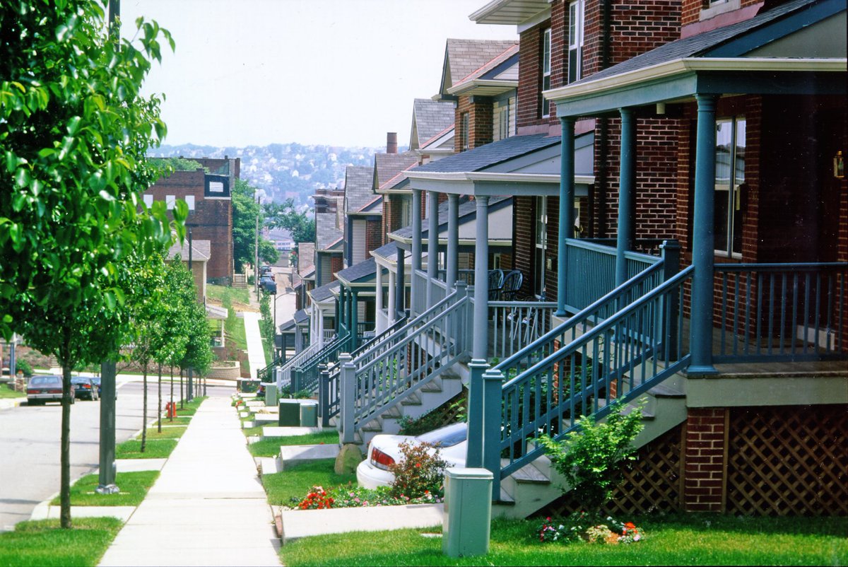 UDAStudio's tweet photo. #UDAreflection: Crawford Square | Turn back the clock to the 1970s and 80s when warehousing people was the only public housing solution. @McCormackBaron engaged UDA to design the mixed-income #crawfordsquare, which influenced national affordable housing policies for the future. https://t.co/Br8XVhCeIl