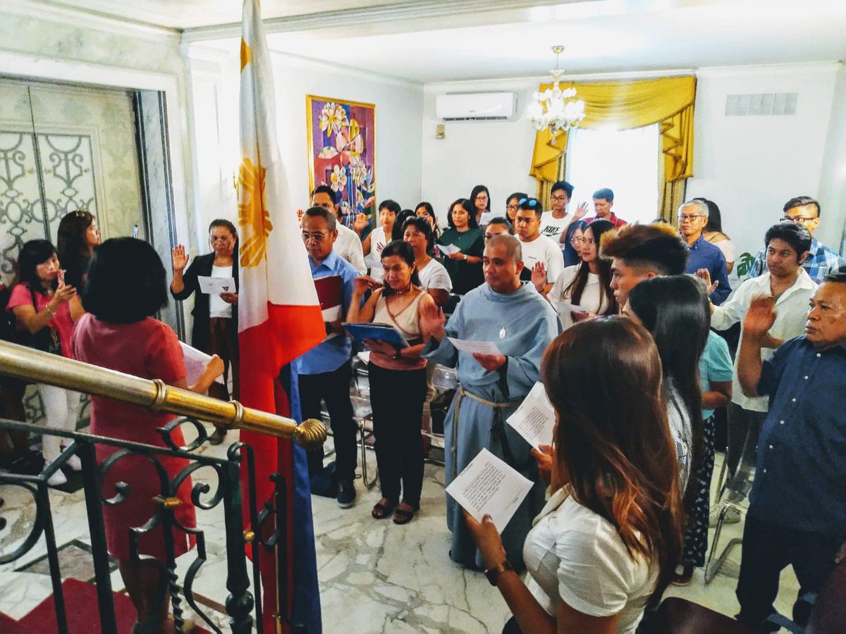 PHinItaly's tweet photo. PH Embassy in Rome holds 3rd Sunday Opening in 2019. https://t.co/kHIulgBakr
#DFAinAction https://t.co/eaXOkjaaxD