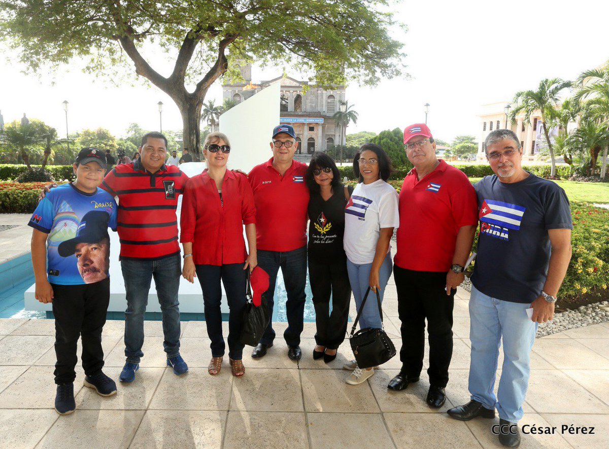 el19digital's tweet photo. #TomasValiente
La juventud nicaragüense rindió tributo este martes a dos comandantes, líderes indiscutibles de los procesos revolucionarios de Latinoamérica, el comandante Fidel Castro de Cuba y Tomás Borge de Nicaragua.
https://t.co/PiFT6R71zc https://t.co/JDMcCqzkpw