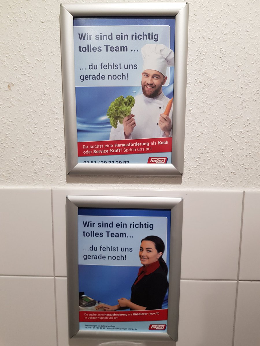 MartinPoehland's tweet photo. #Recruiting-Perle gefunden kurz vor Hamburg. Wer die Ironie entdeckt, freut sich genauso wie ich über nordischen Charme zum darnieder knien :D
#Urlaub #immerfreundlich #moinmoin https://t.co/PhIyTL1GSw