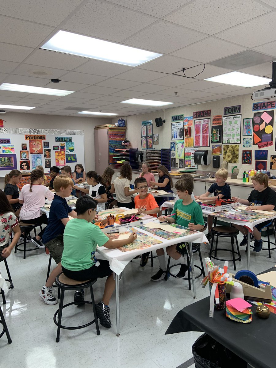 BBE Students enjoying learning about painting with textures on the first day of school THANK YOU Humble ISD for art all year  #elmerpride