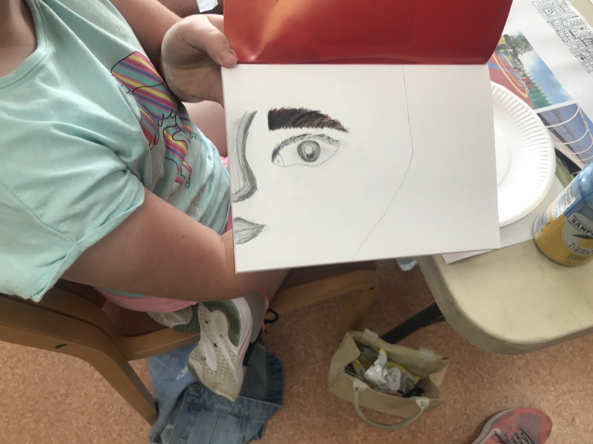 GrosvenorCommu2's tweet photo. Placemaking Summer School starts in earnest today. Children and young people playing a role in future design of neighbourhood #innovativesummer @angie_mervyn @Ed_Authority @belfastcc @PlanQUB @neil_galway https://t.co/gJg3vwDmtC