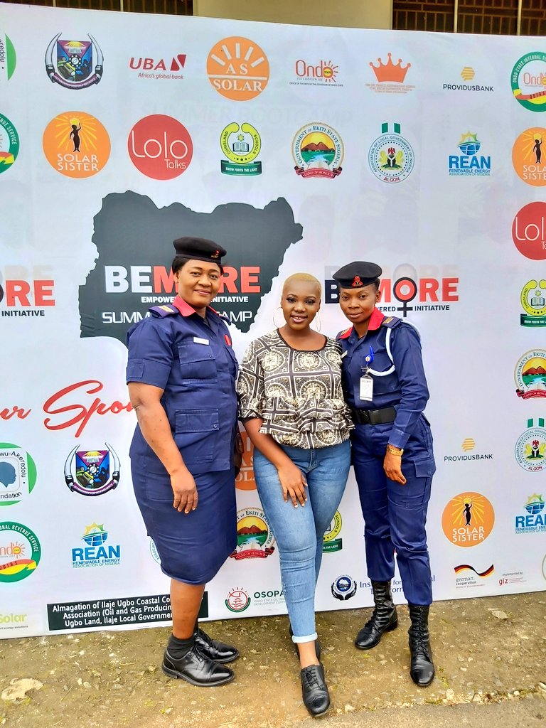 Lolo_cy's tweet photo. Did I forget to add that we are partners of the bootcamp? 

This has been such an honorable moment for us at @LoloTalksInc 
Look at where we are! 250 teenagers using our materials and learning from our syllabus  🙌🙌🙌 https://t.co/aP3jfdtfCk