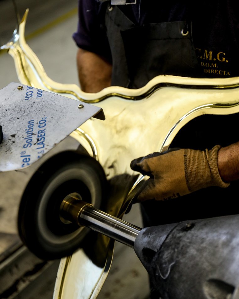 TAILORED CRAFTED | We offer the most expert solutions to designers, furniture, lighting brands and contract projects!

You Provide the Idea, We Make It Become a Reality 💡

See more here: 👉bit.ly/2KIJIZN👈

#CovetHouse #CuratedDesign #Craftsmanship #Luxury